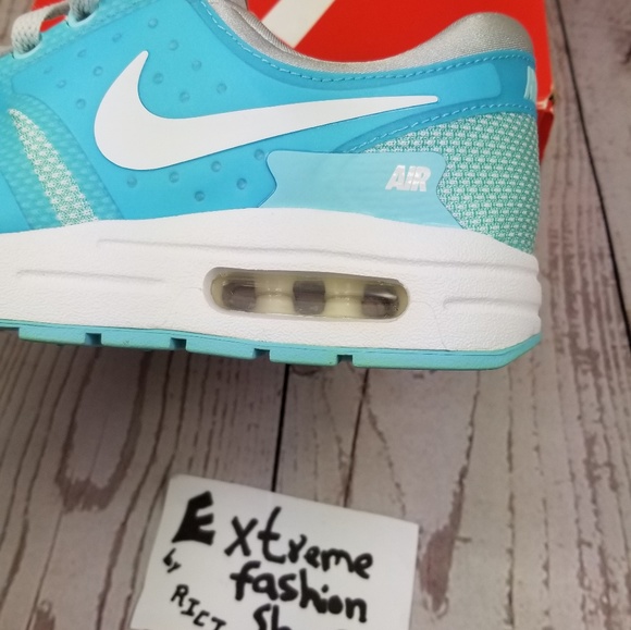 Nike Air Max Women's Shoes - Picture 2 of 8